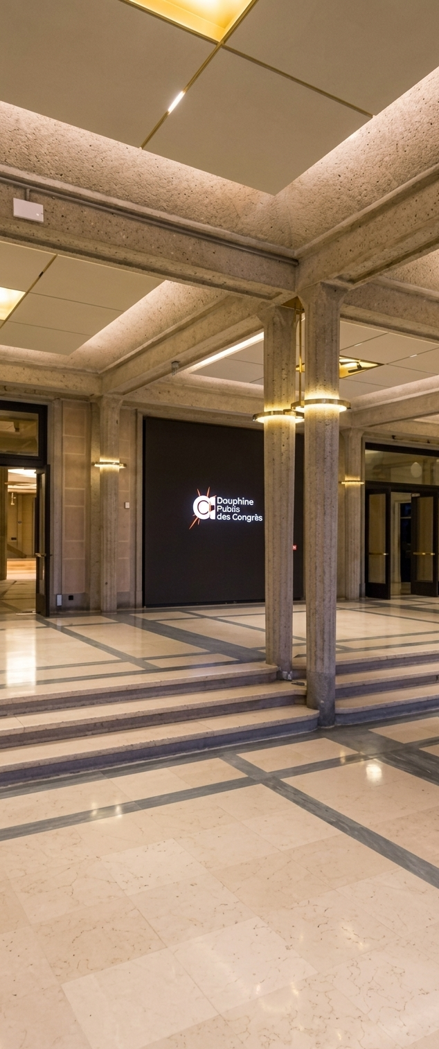 Palais des Congrès de Versailles - Détails de l'éclairage et plafonds